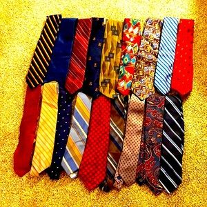 18 brands name men ties. Worn only a handful of times